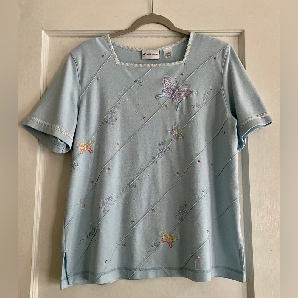 Vintage Alfred Dunner Top Med Embroidered Butterflies Roses Beads Light Blue